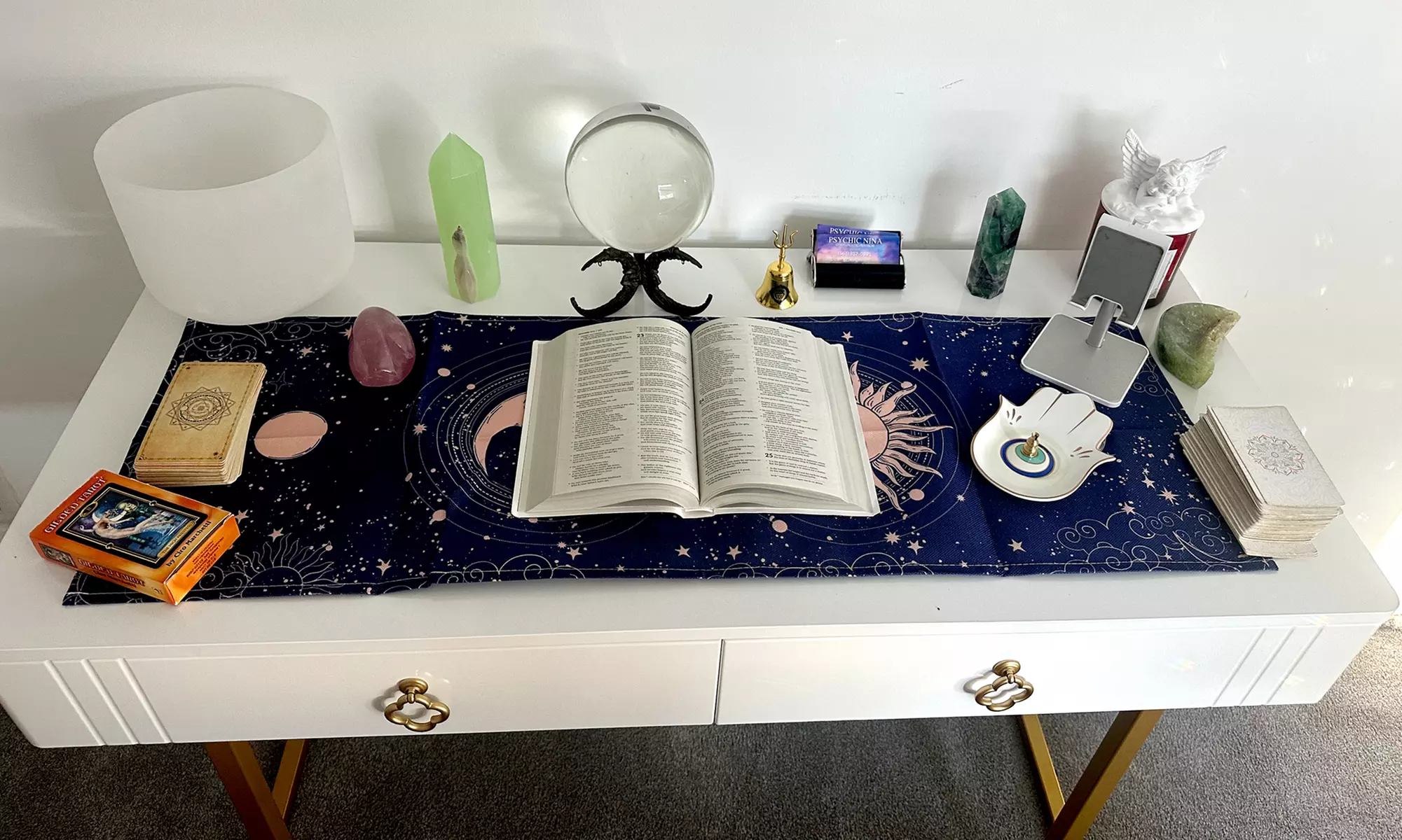Reading with Free Palm Reading, Detailed Clairvoyant, Soulmate Connection or Tarot Card Readings (Up to 75% Off) - Second Medium