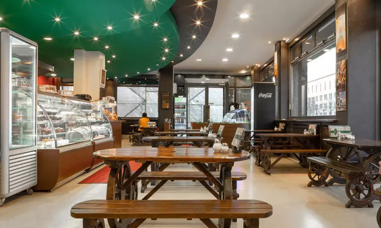 Reichhaltiges mediterranes Frühstück nach Wahl für 1, 2 oder 4 Pers.