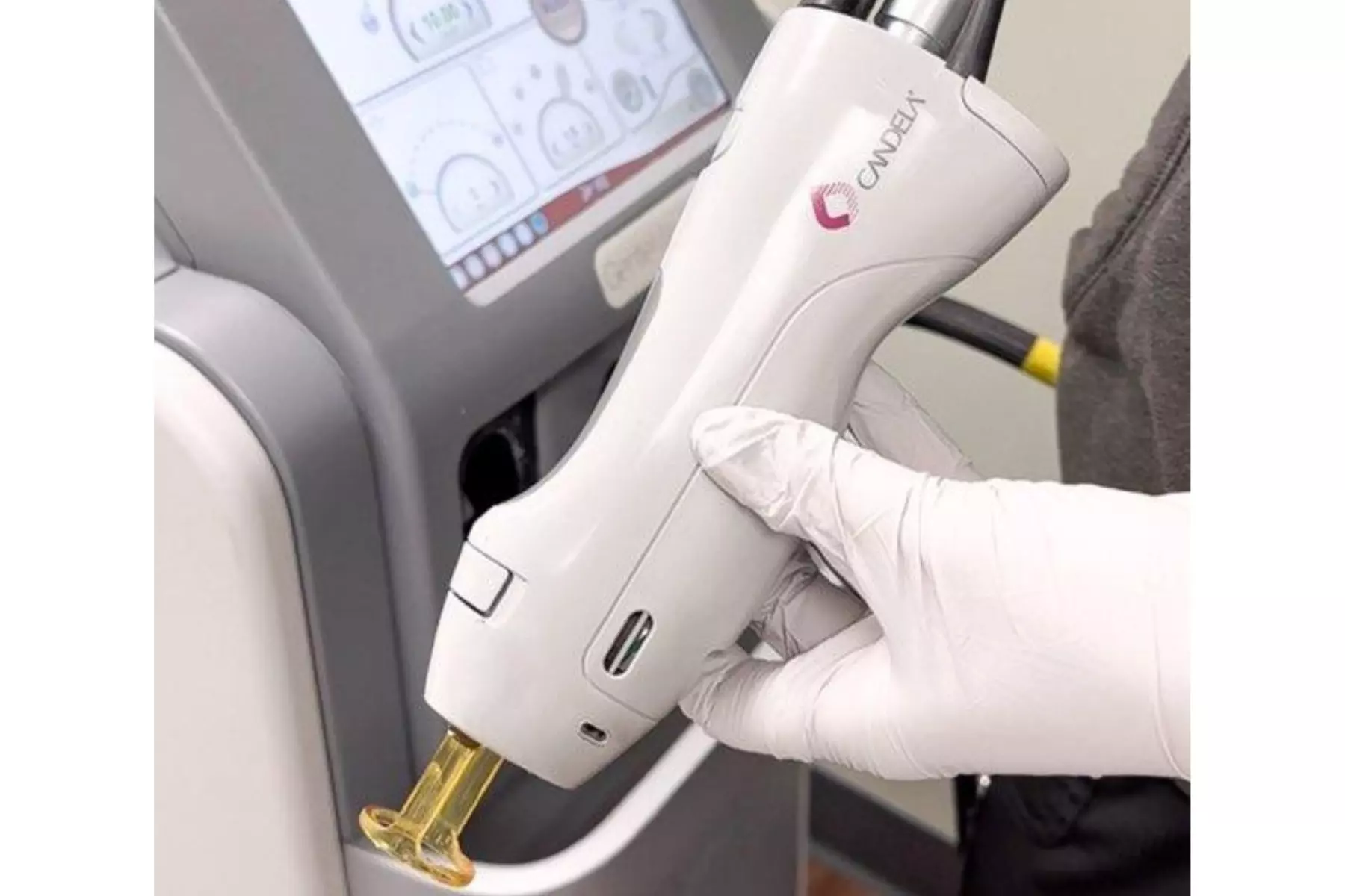 Laser Hair-Removal Sessions on a Small, Medium or Large Area.