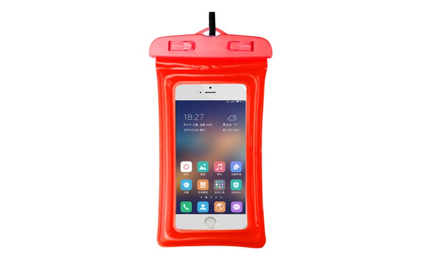 Image 2: Waterproof Phone Protection Cover Bag