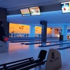 Image 1: Strike Up Fun: 2 Std. Bowling inkl. Nachos für bis zu 7 Personen