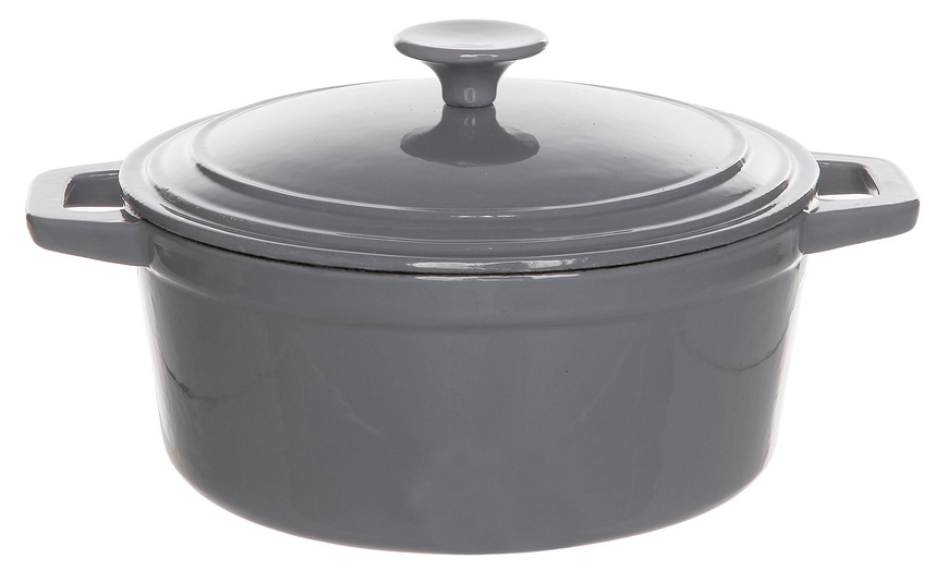 Image 2: Cast Iron Casserole Dish