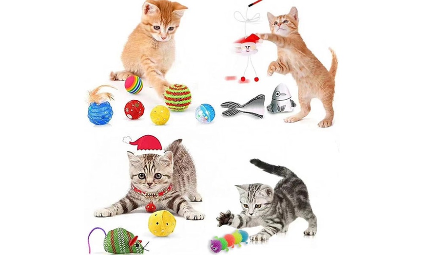 Image 4: 24 Days Cat Toys Christmas Advent Calendar 