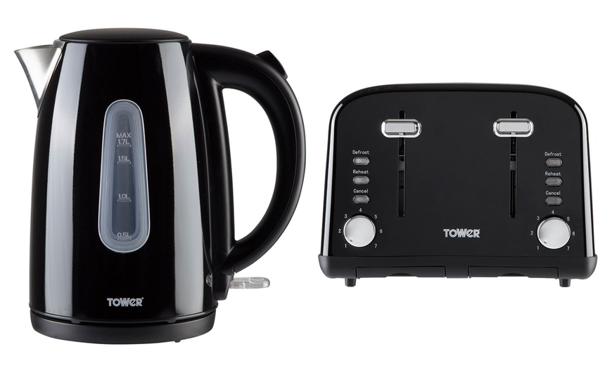 Image 6: Tower Kettle and Four-Slice Toaster