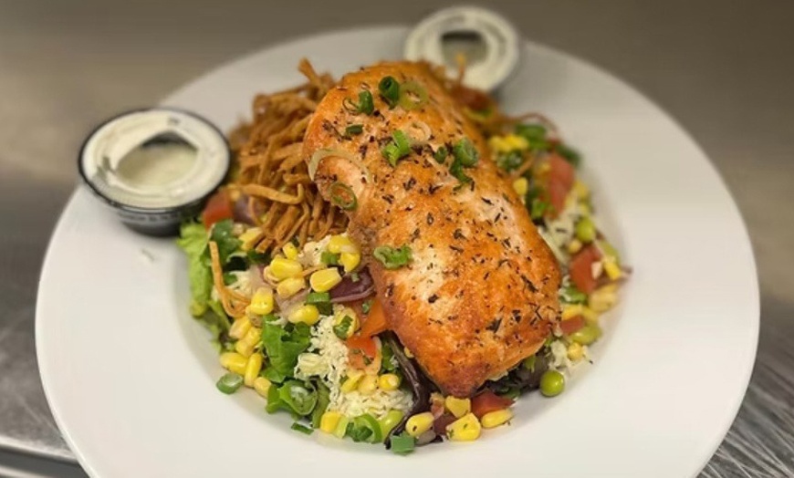 Image 1: Weekday or Weekend Dinner for Two or Four with Food and Drinks