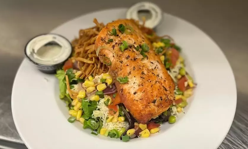 Weekday or Weekend Dinner for 2 or 4 with Starter, Mains, Dessert & Drinks @Legacy Pointe Eatery (Up To 45% Off) - Primary Image