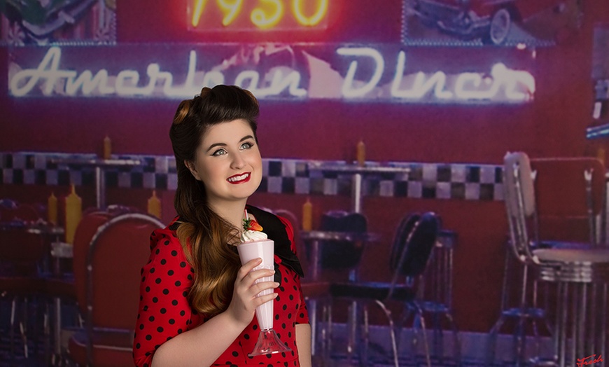 Image 3: Peggy Sue Pin Up Photoshoot with A4 Print