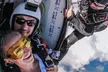 Skok tandemowy dla 1-2 osób z instruktorem z minimum 4000 metrów w Skydive.pl – 4 lokalizacje - Image 2
