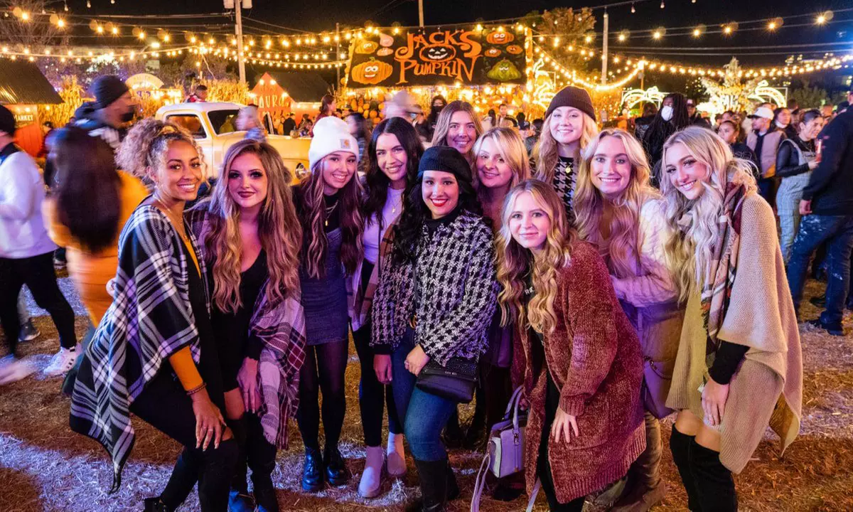 Admission to the Largest & Biggest Fall Festival in Downtown Chicago