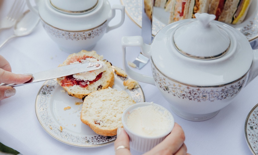 Image 3: Upgrade Your Afternoon Tea Time with a Glass of Prosecco