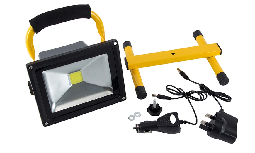 Image 14: Rechargeable Flood Light