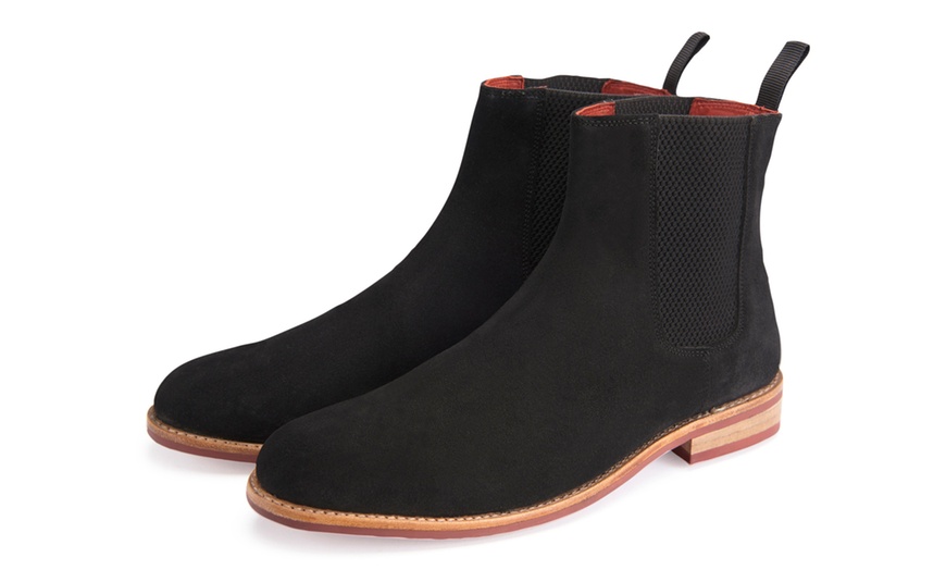 Image 2: Samuel Windsor Chelsea Boots