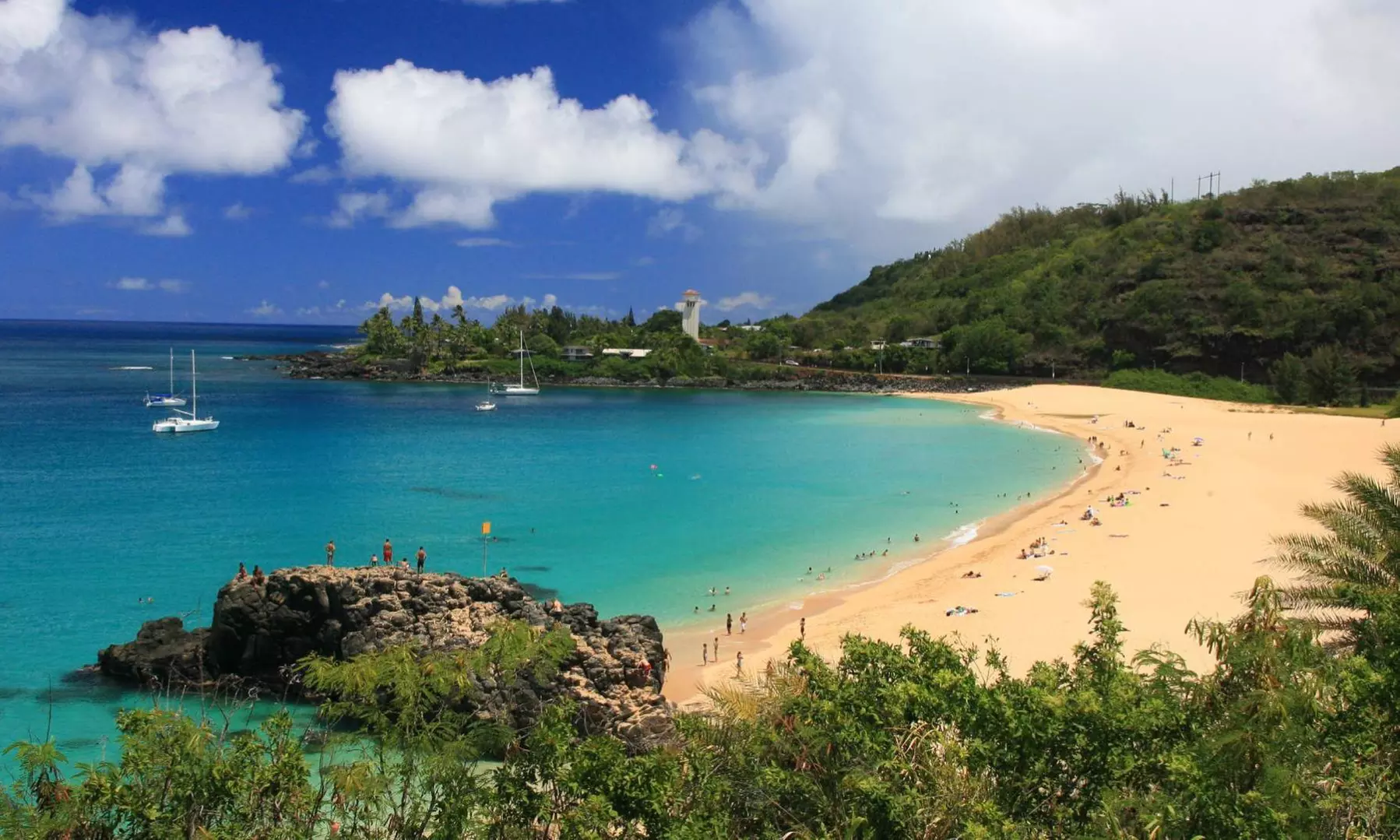 Full-Day 16 Location Tour Including Snorkeling with Tour Guide in Oahu