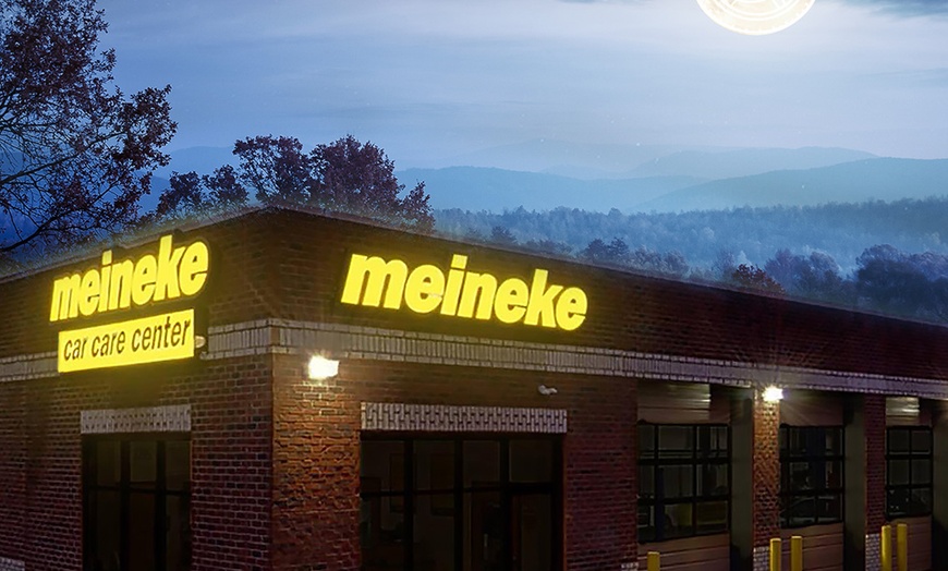 Image 4: Keep Your Engine Healthy with Meineke’s Oil Change Specials
