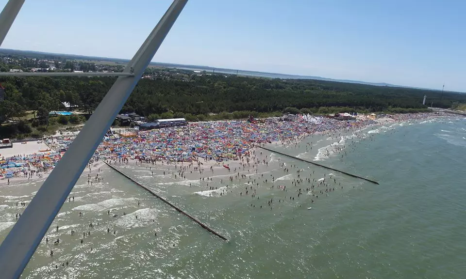 Niezapomniane przeżycie: lot z adrenaliną, szkolenie pilota i więcej