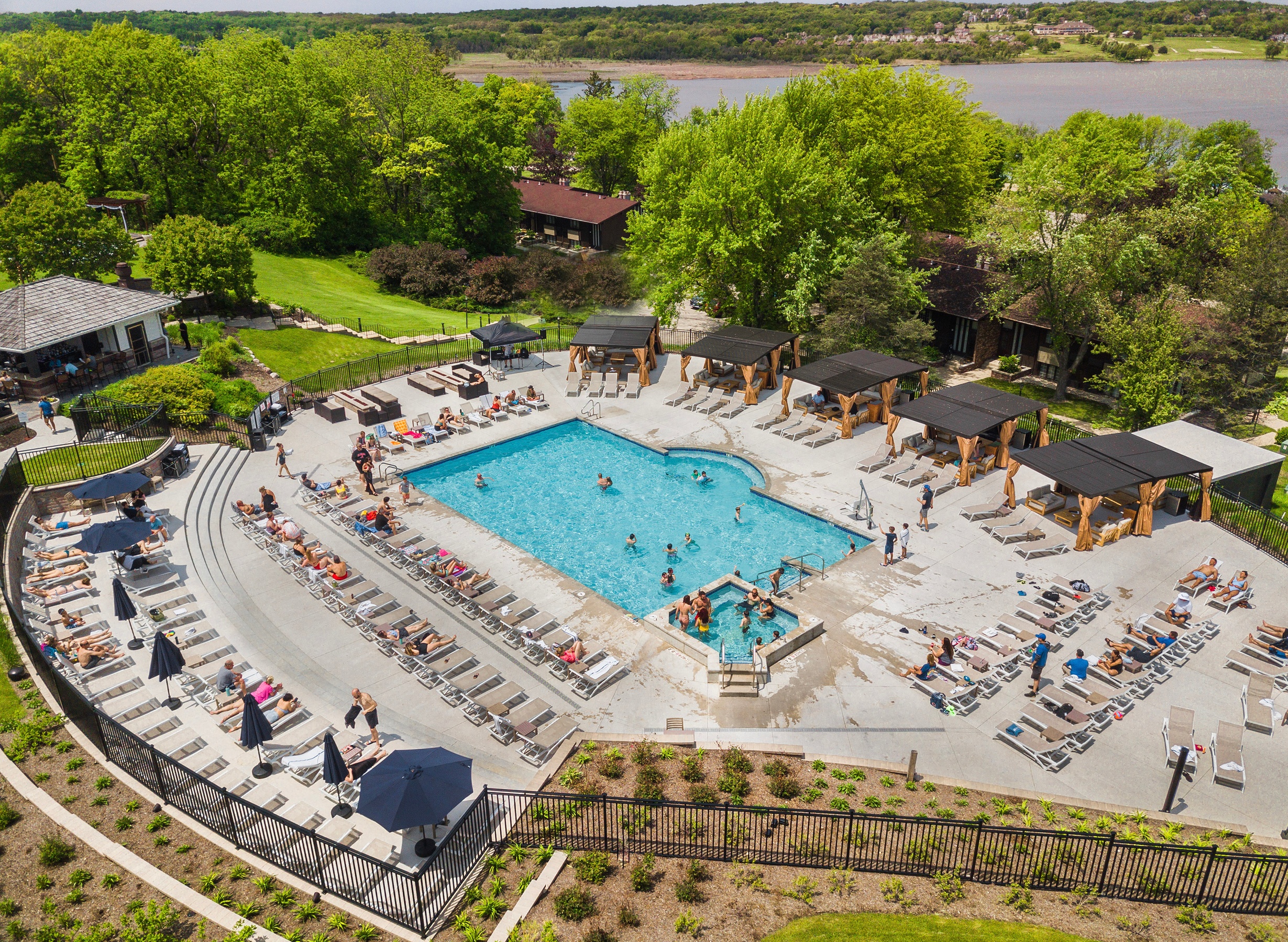 Lake Geneva Resort near Waterfront and Downtown