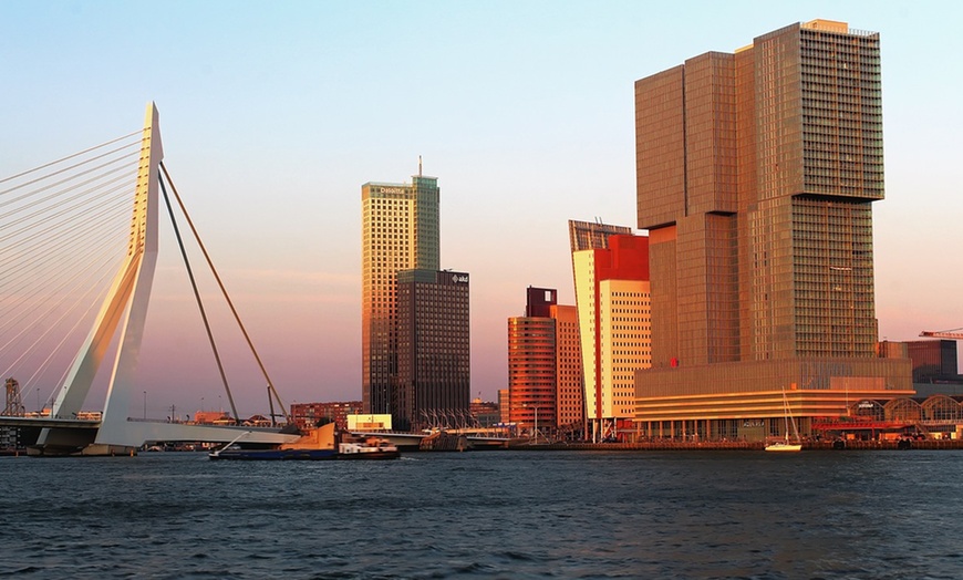 Image 16: Rotterdam: Classic-Zimmer im Hotel an der Erasmus-Brücke