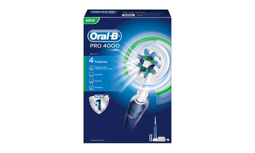 Image 4: Oral-B Pro 4000 Toothbrush