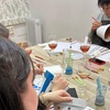 Image 11: Taller de pintura en cerámica o velas con barra de libre de vino