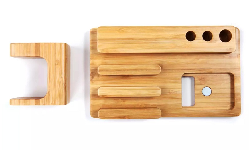 Image 8: Wooden Docking Station