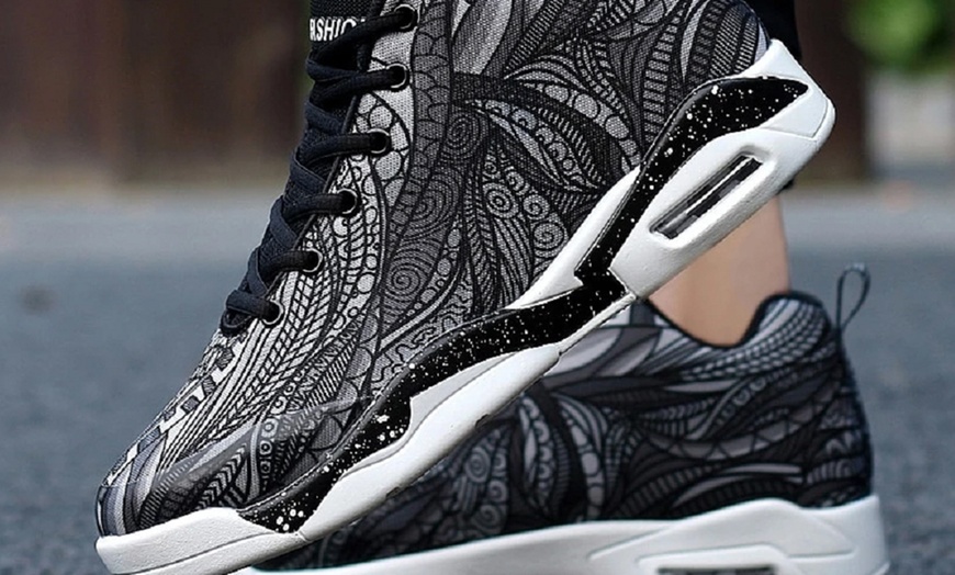 Image 9: Lightweight Patterned Trainers