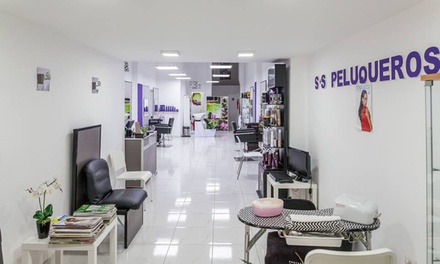 Sesión de limpieza facial con exfoliante, mascarilla y masaje - S Plus S Peluqueros