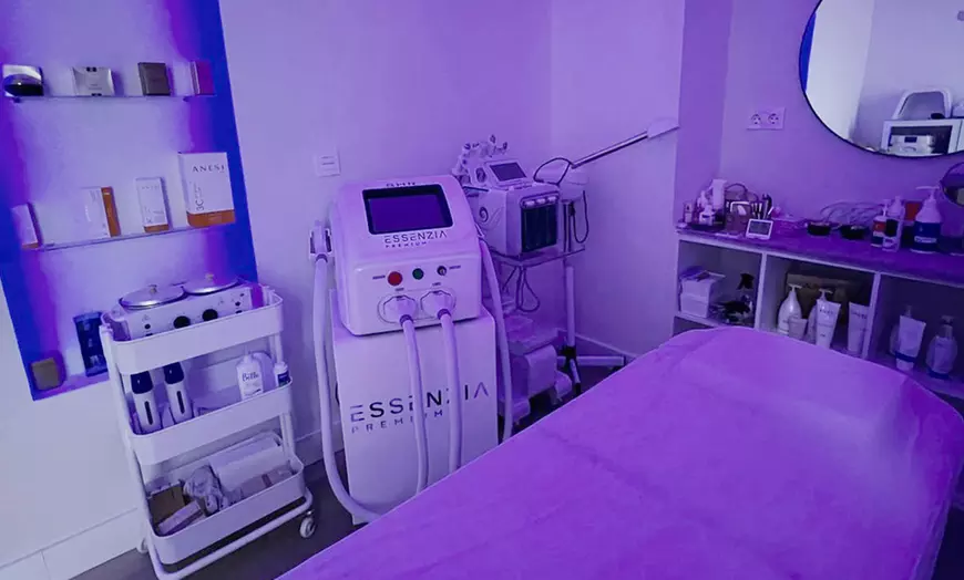 Image 2: Ritual facial profundo con radiofrecuencia, punta de diamante y más