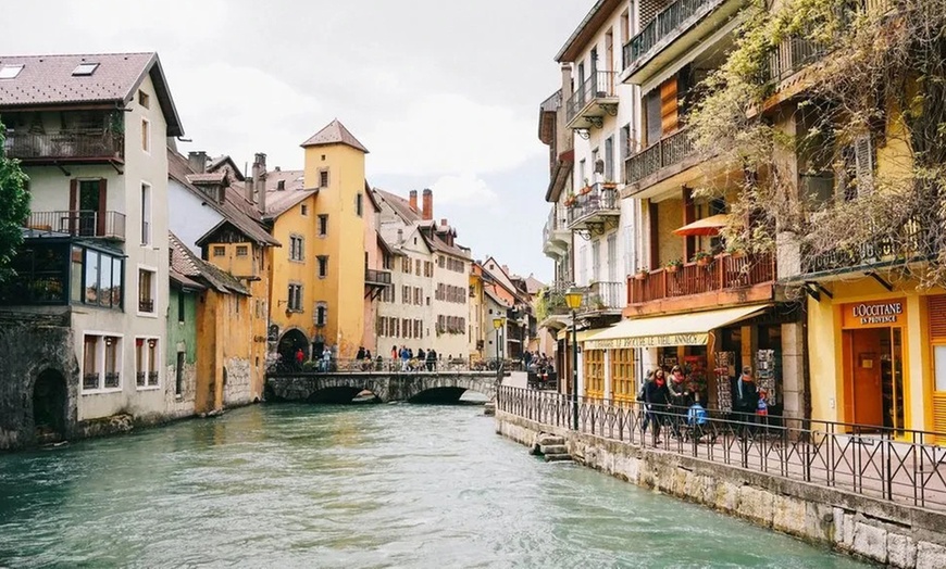 Image 15: Annecy: chambre double avec petit-déjeuner