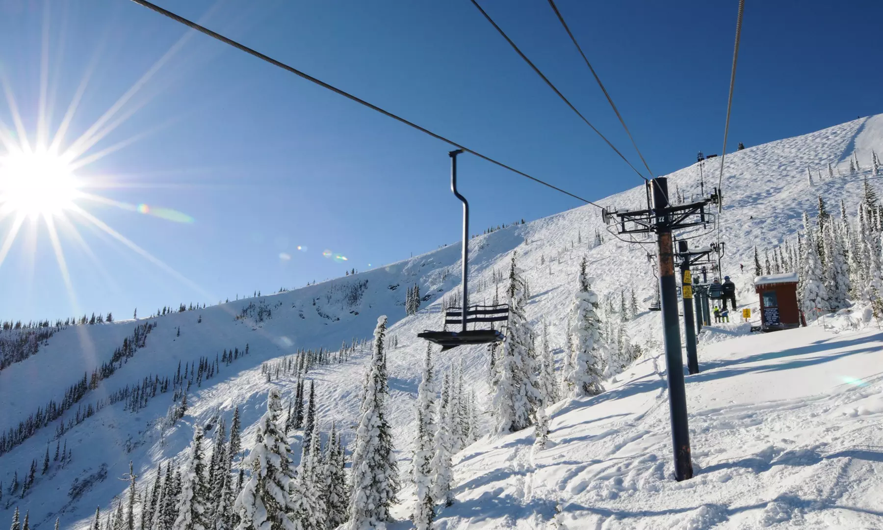 Stay at Best Western Edgewater Resort in Sandpoint, ID; Dates into May - Primary Image