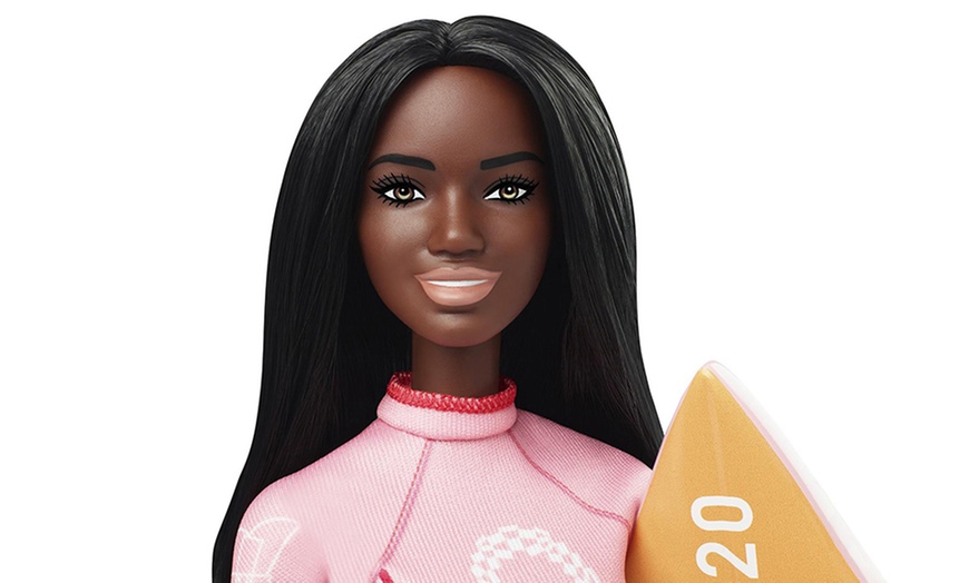 Image 6: Barbie Surfer Doll with Accessories