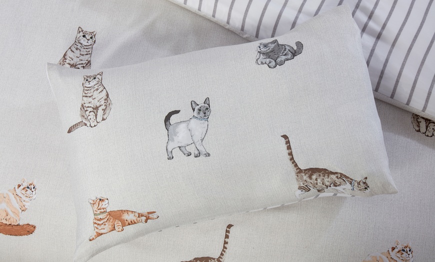 Image 3: Paws and Purrfect Easy Care Duvet Sets