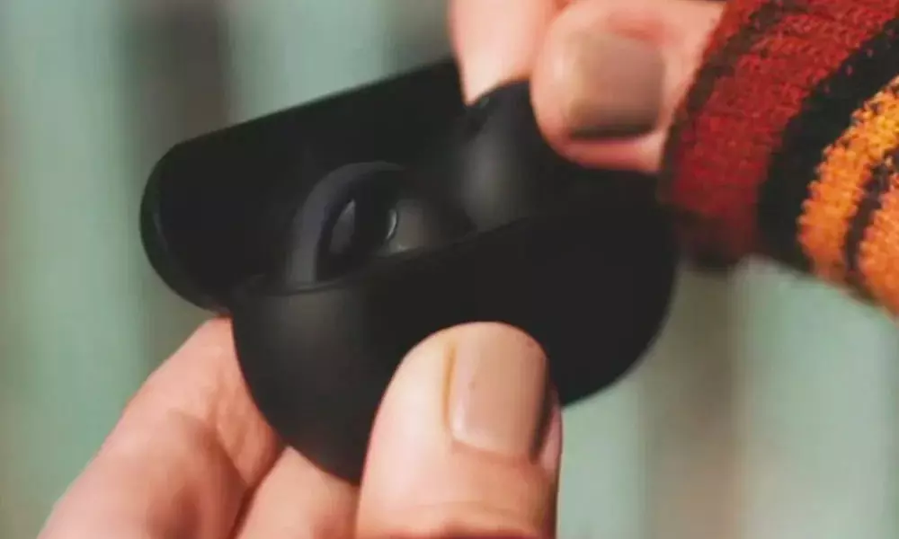 Écouteurs Bluetooth extra-auriculaires, se clipsent sur l'oreille, coloris au choix - Primary Image