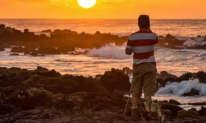 Explore Oahu with Sunrise & Waterfall Tours for Two and Families