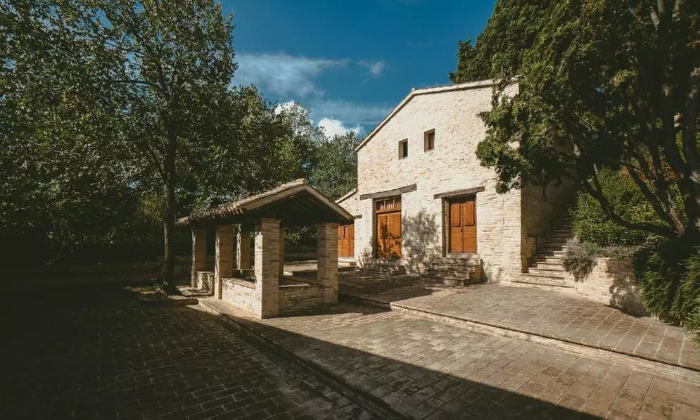 Fano 4*: soggiorno con colazione e degustazione in azienda agricola