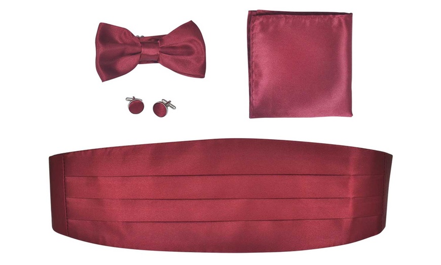 Image 3: Men's Cummerbund and Bow Tie Set