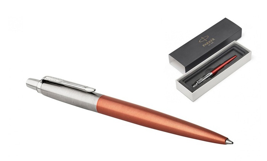 Image 4: Personalised Parker Pen