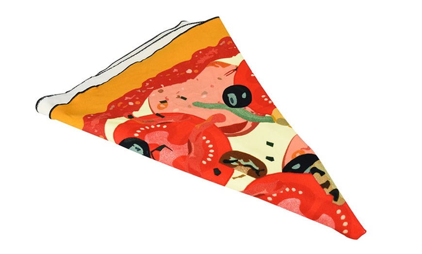 Image 6: Novelty Beach Towel