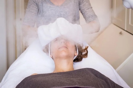 40-Minute Pamper Package - Diva Skin Care and Laser