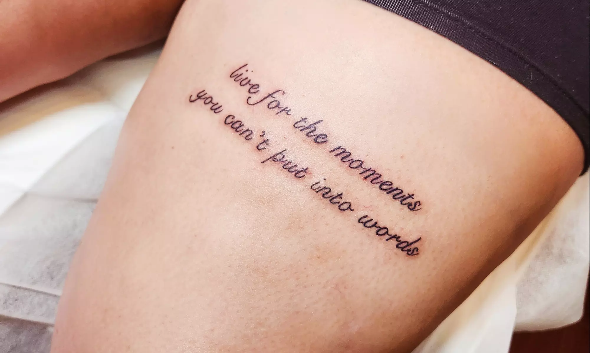 Small Fine-Line Tattoo (2-4 inches) or Medium (4-6 inches) Service