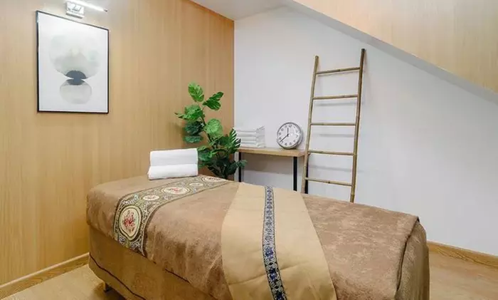 Jusqu'à 50% de remise sur Massage - Californien chez Dame Paris