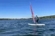 Jetzt Windsurfen lernen: 5 Std. Windsurf-Grundkurs inkl. Leihausrüstung für 1 oder 2 Personen (bis 33% sparen) - Second Medium