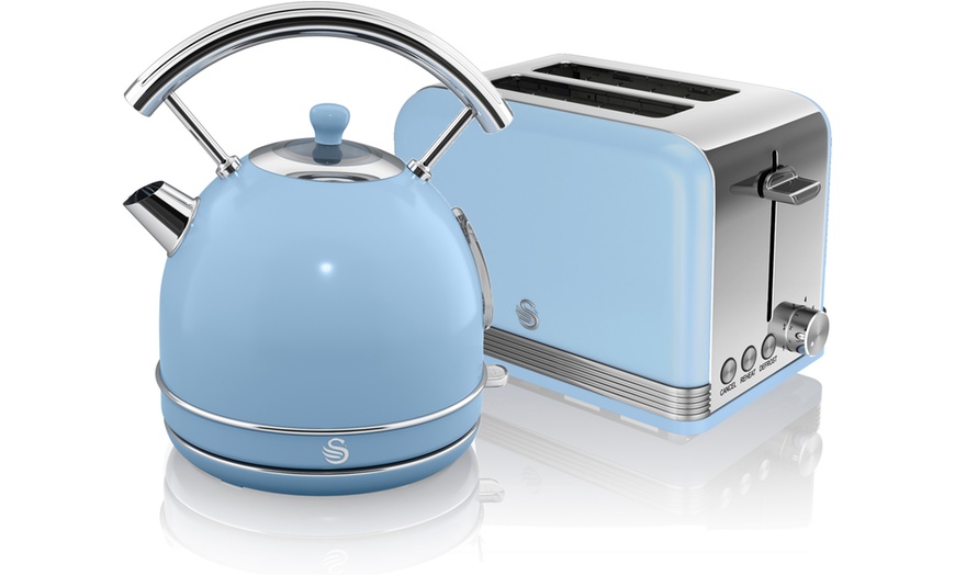 Image 12: Swan Retro Kettle and Toaster Set