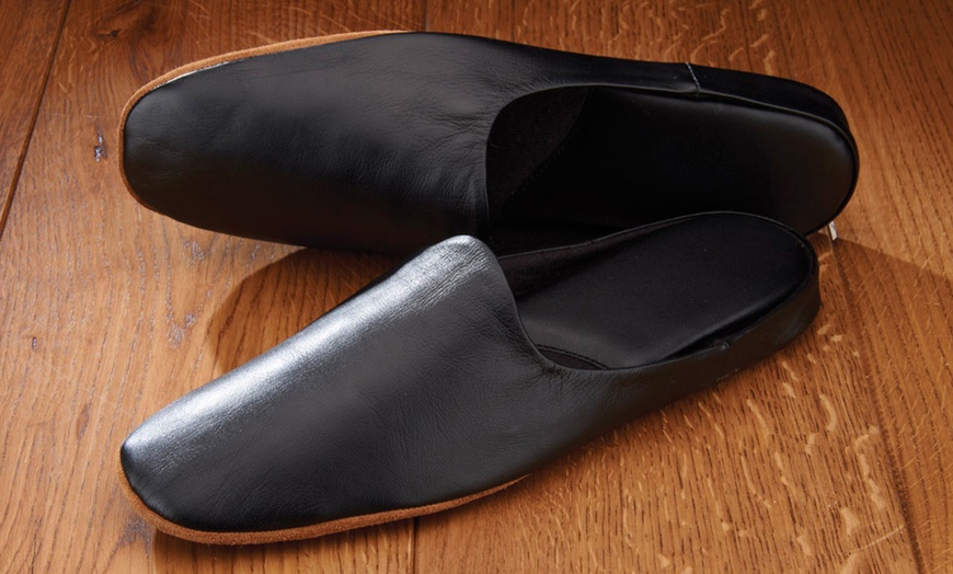 Image 3: Men's Leather Slippers
