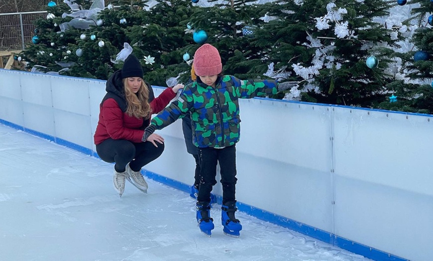 Image 8: Winter Christmas outdoor Ice skating for Families