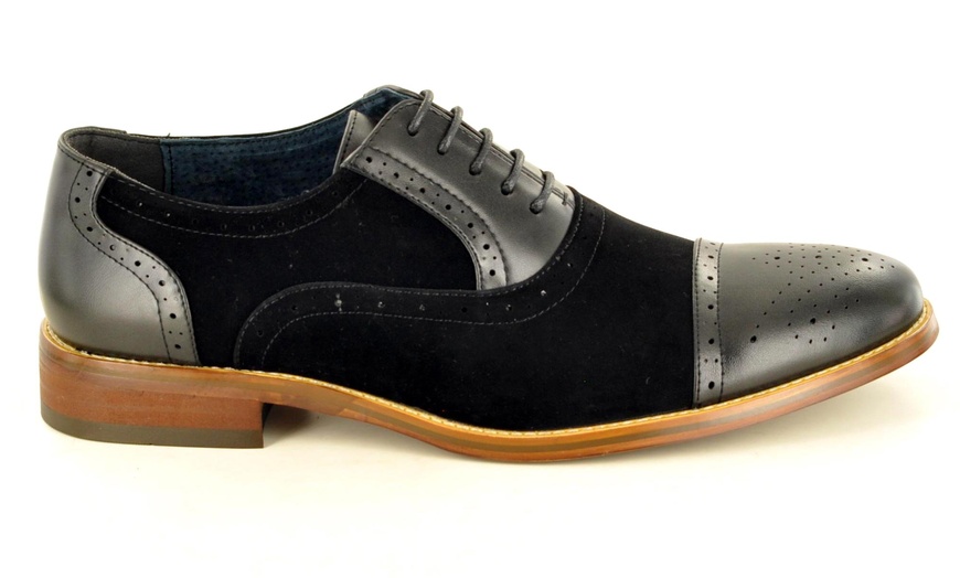 Image 8: Two-Tone Men's Brogue Shoes