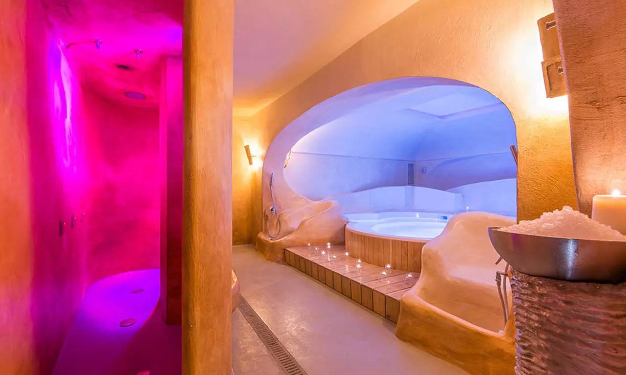 Costiera Amalfitana 4*: camera Classic con trattamento a scelta e Spa