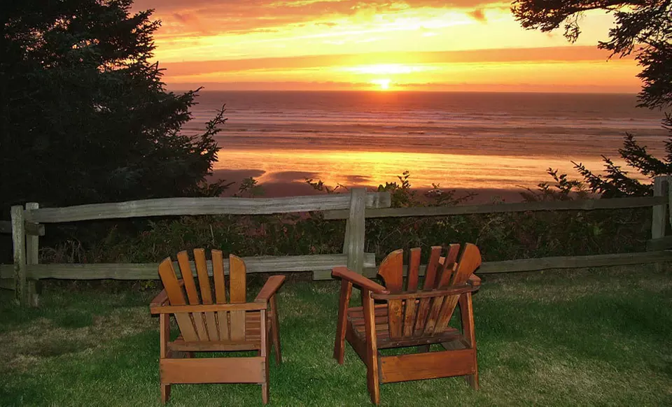 Two- or Three-Night Stay with Sparkling Wine and Chocolates at Ocean Crest Resort on Washington's Olympic Coast - Second Medium
