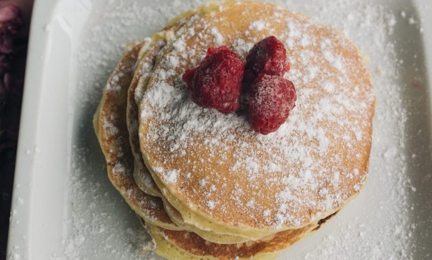 Image 1: 2 oder 4 Belgische Waffeln / 4 oder 8 Pancakes für 1 oder 2 Personen