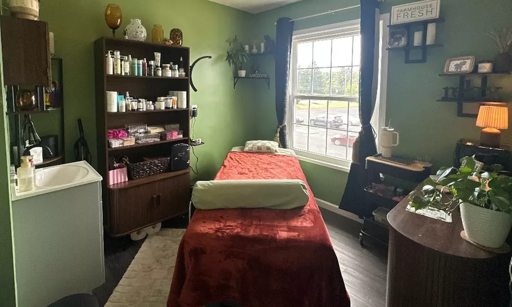 Get an Eyelash Lift & Tint w/ Optional Brow Lamination & Tint Options