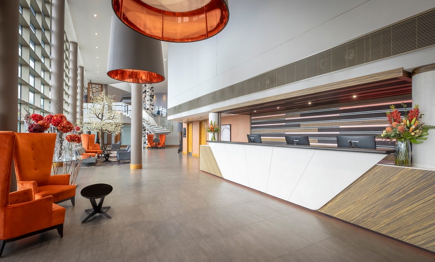 Image 5: 4* Birmingham Stay for 2 with Breakfast & Dinner